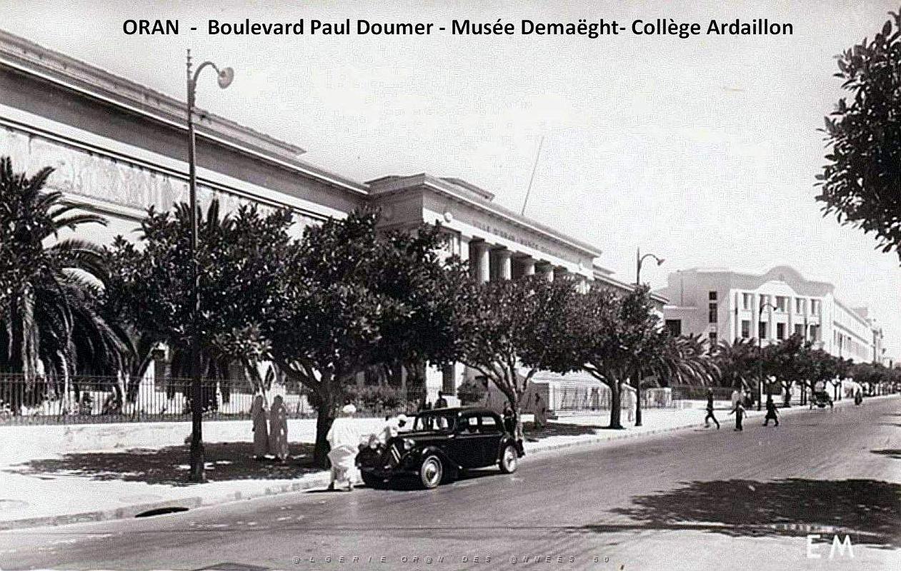 Oran - Boulevard Paul Doumer - Musee Demaeght et College Ardaillon.jpg